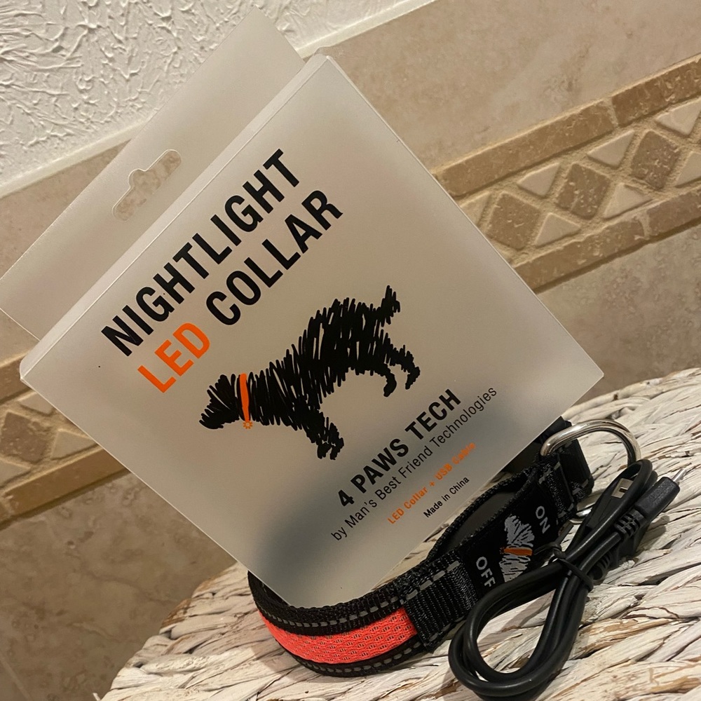 Nightlight LED Dog Collar by 4 Paws Tech